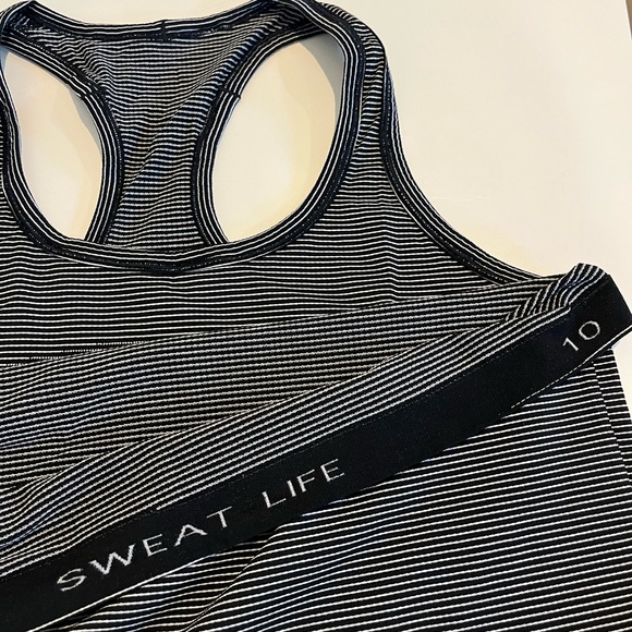 Lululemon Swiftly Racerback Tech Tank - Picture 2 of 4